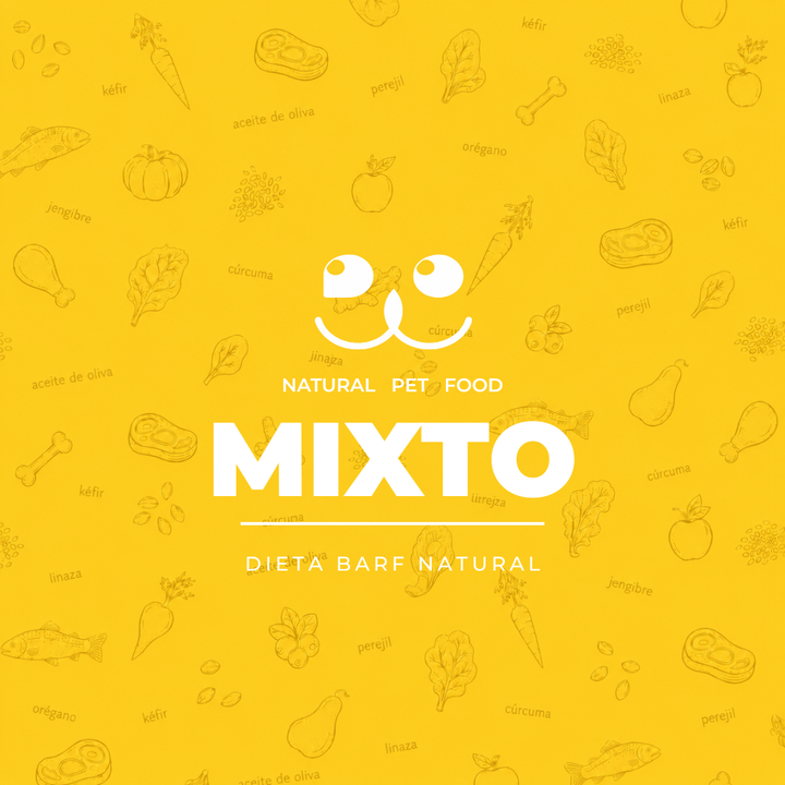 Portada amarilla de Bocado Natural Pet Food para la línea "Mixto", dieta BARF natural, con logo del perro e ilustraciones de ingredientes como pollo, zanahoria, espinaca, kéfir y cúrcuma de fondo.